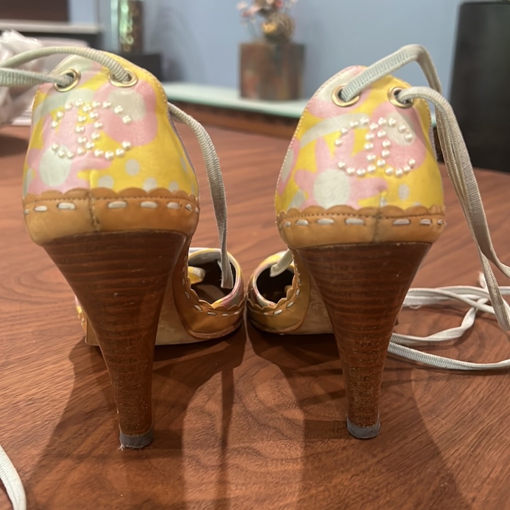 Chanel Heels - Picture 5 of 13